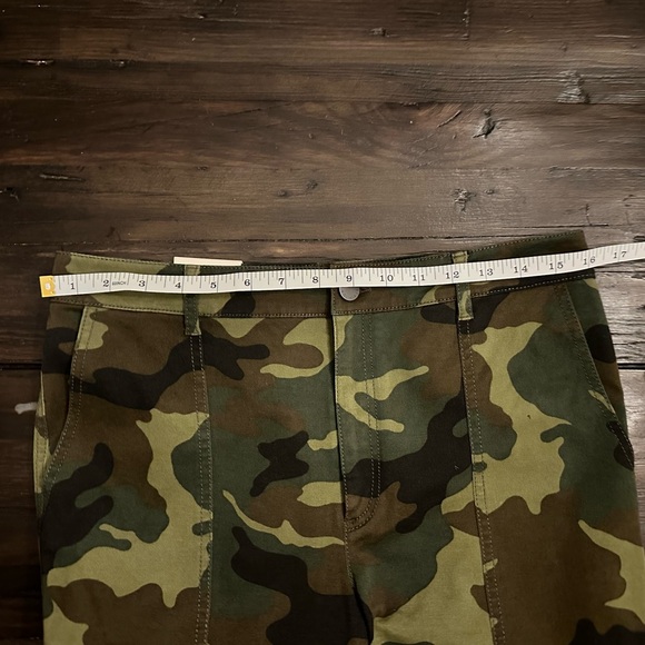 Keith Slim Camo Cargo Pant - Picture 5 of 5